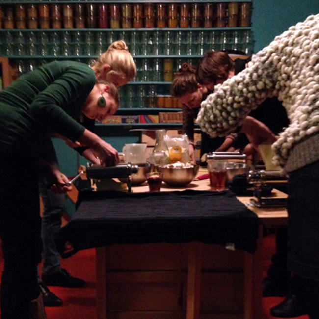 Date Voor 2